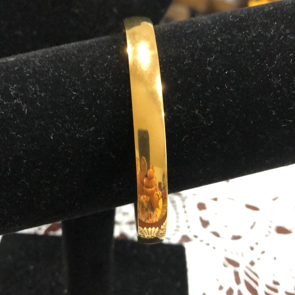 nwot bangle bracelet